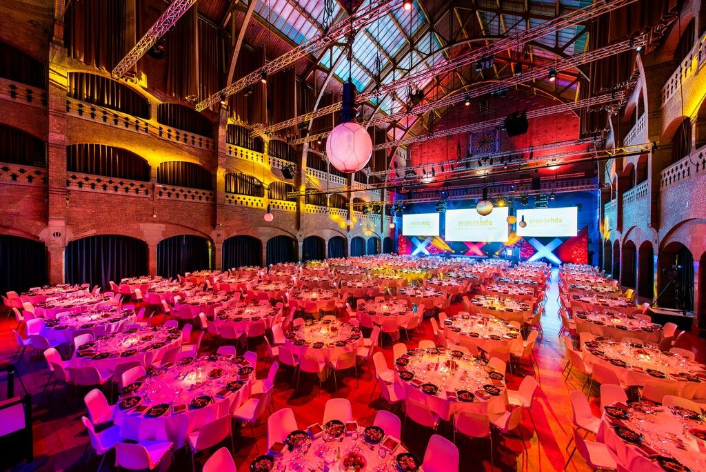 Dinner set-up in the Grote Zaal in the Beurs van Berlage