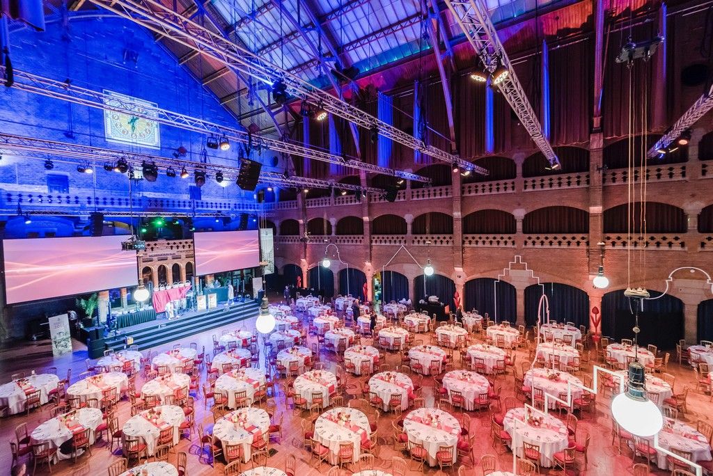 Dinner set-up in the Grote Zaal in the Beurs van Berlage