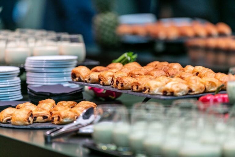 Verzorgde personeelslunch